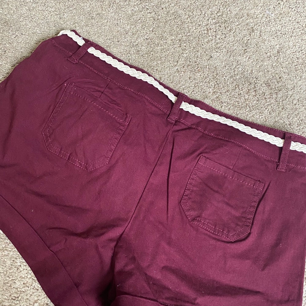 Shorts - Picture 2 of 3